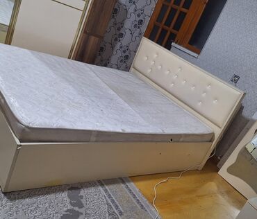 tek taxt: Taxt satilir 140 azn unvan H.Aslanov. SAMİRƏ