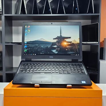 Dell: Dell 15.6 ", Intel Core i5, 512 GB