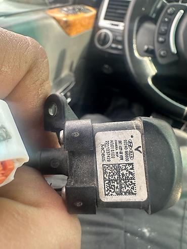 Avtoelektronika: Üstən çıxma əla vəziyyətdə Orijinal Kia/Hyundai arxa görüntü kamerası — 3