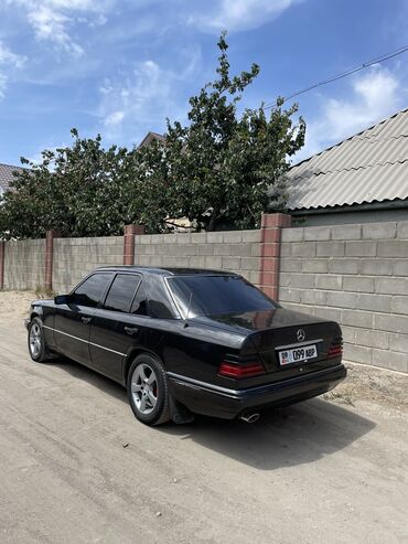 мерс 210 дизель 2 2: Mercedes-Benz E 220: 1993 г., 2.2 л, Автомат, Бензин, Седан