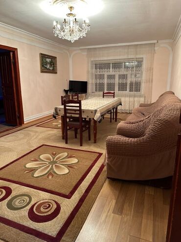 Bağ evlərinin kirayəsi: 130 kv. m, 4 otaqlı — 2