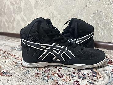 Мужские кроссовки, 39, Asics, Новый, цвет - Черный at lalafo.kg Мужские кроссовки, 39, Asics, Новый, цвет - Черный