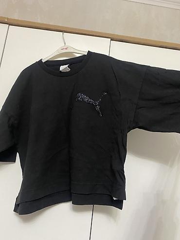 Другая женская одежда: Продаю вещи каждая вещь стоит 500 сом кроме серой футболки черной — 4