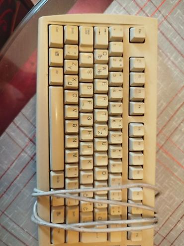Tastature: Chicony tastatura. Ispravna, jedna nozica ne moze da se vrati u — 3