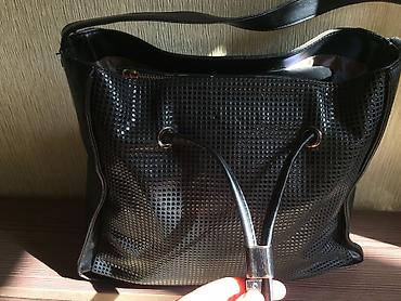 Другие сумки: Чёрная сумка из эко-кожи Состояние 8/10, брали за 3500, отдаём за 500 at lalafo.kg — 2 Другие сумки: Чёрная сумка из эко-кожи Состояние 8/10, брали за 3500, отдаём за 500 — 2