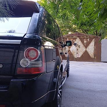 Land Rover: Range Rover Sport – qara rəngli, tam ölçülü premium SUV — 1