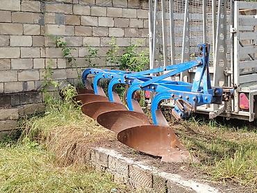 80 traktor: Belarus 1221.2 traktor - Güc sinfi: 120 a.g. (təxmini model — 9