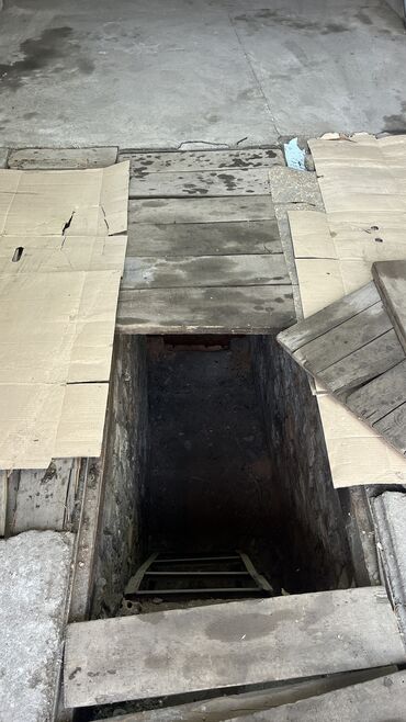 Продаю гараж: Продаю гараж в кооперативе N1. Находится мкр аламедин -1 по — 7