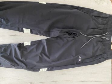 мужской одежды: Брюки M (EU 38), цвет - Черный