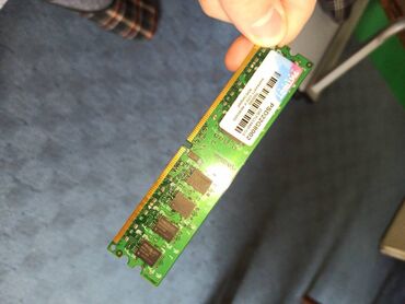 Računarska oprema: Patriot Ram Memorija 2GB DDR2 PSD22G8002, ide jedan modul kao na