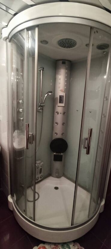 Uzunmüddətli kirayə mənzillər: Nəsimi rayonu Abdulvahab Salamzadə küçəsində (8 Noyabr metrosunun — 9