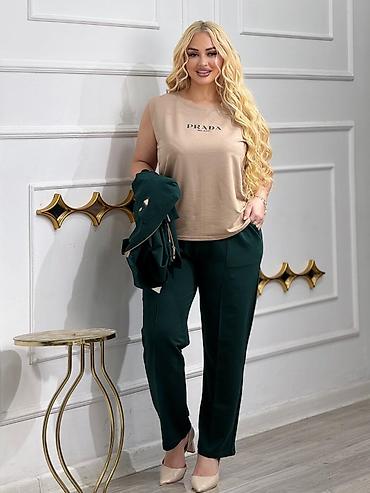 kapşon: Qadın 3lü dəsti 
-Razmer: 3xl 4xl 5xl
- Material: 2 iplik — 5