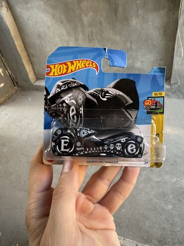 Avtomobil modelləri: Orginal hot wheels satilir