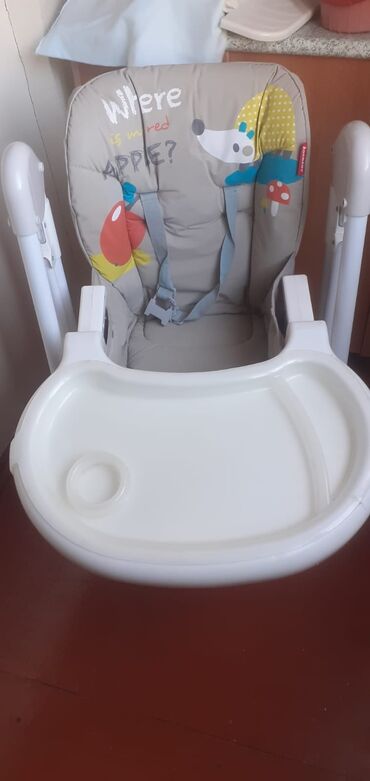 Məktəb çantaları: Uşaq yemək stulu - Brend: Tommee Tippee (etiketdə görünür) - Yumşaq