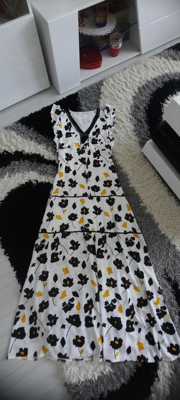 svečane haljine subotica: L (EU 40), XL (EU 42), bоја - Bela, Drugi stil, Na bretele