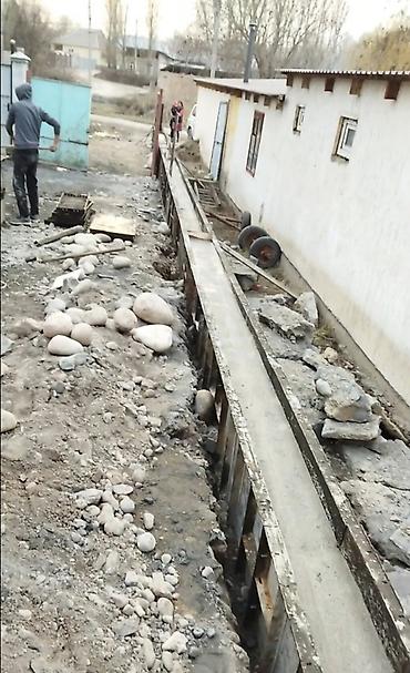 Кладка: Строим забор из пескаблока и заливаем фундамент — 9