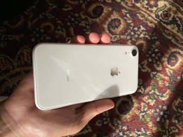 iphone xr белый: IPhone Xr, Б/у, 64 ГБ, Белый, Чехол, 80 %