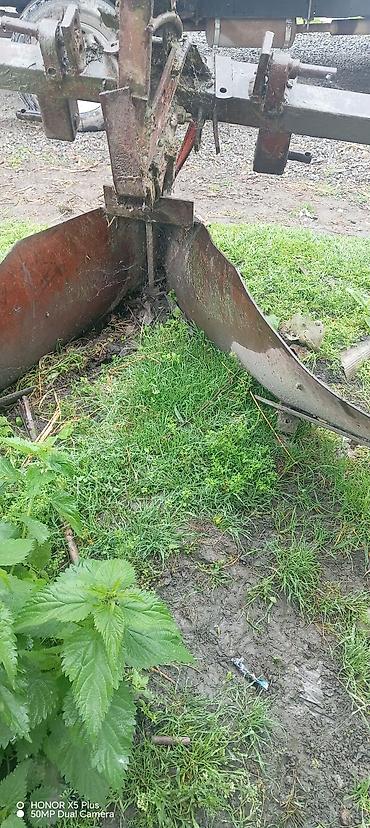 Lapetlər: Arxçəkənlə lapetin kalxoz aktı var lapet kalxozdan sonra işlənməyib — 10