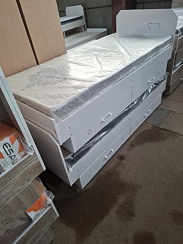 bunk bed: Односпальная кровать, Новый, С ящиком для хранения, длина - 190 см — 1