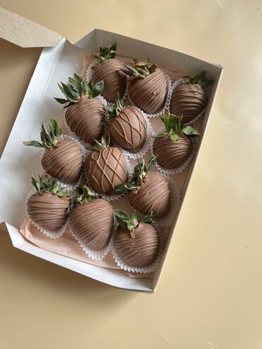 Кондитерские изделия, сладости: Клубника и Финики в шоколаде Подарок на 8марта Заранее оформляйте — 20
