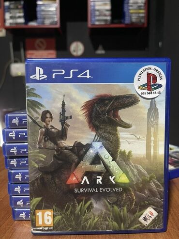playstation oyunlar: PlayStation 4 üçün "ARK: Survival Evolved" oyunu. Bu, dinozavrlar və