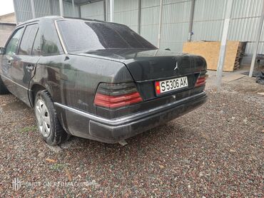 мерседес w124 e500 купить: Mercedes-Benz E‑Class W124, /черный цвет кузова. Ключевые