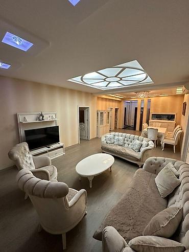 Mənzillər: Satılır 4 otaqlı yeni tikili 176 m², İçəri Şəhər m. Kateqoriya Yeni — 1