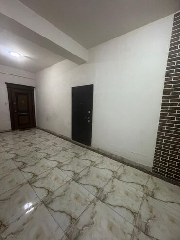 Uzunmüddətli kirayə mənzillər: Şəhər mənzili – geniş və işıqlı - Plan: ayrı qonaq otağı və yataq — 15