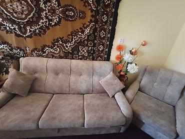divan kruqlu: Oturacaq dəsti – 1 divan + 2 kreslo - Rəng: açıq boz/bej tonlarında — 2