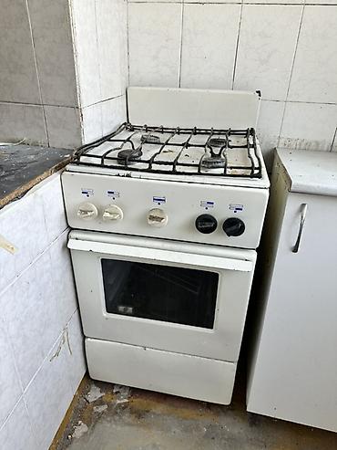 ОТДАМ ДАРОМ!! Газовая плита с духовкой, классический белый корпус