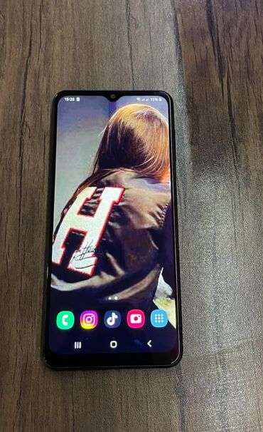 samsung a7 2019: Samsung Galaxy A12, 64 GB, rəng - Qara, Barmaq izi, İki sim kartlı, Face ID
