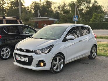 авто в рассрочку без первоначального взноса: Chevrolet Spark: 2017 г., 1 л, Автомат, Бензин, Хэтчбэк