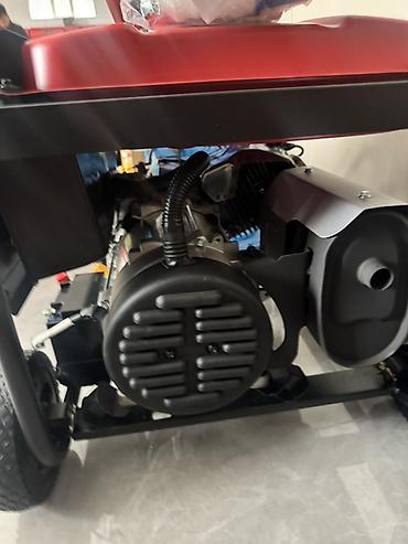 маленький компрессор: Бензиновый генератор D-MAX DM-7500E Характеристики и возможности: - — 6