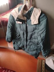 pencek salvar modelleri: Qışlıq şişmə gödəkçə - Rəng: tünd yaşıl, krem rəngli detallarla -