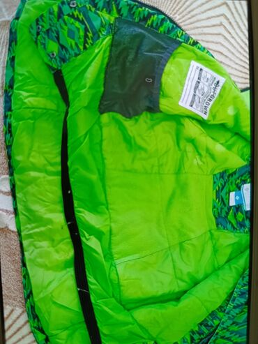 Верхняя одежда: Яркая детская зимняя куртка Columbia с капюшоном, для детей 8-12 лет — 13