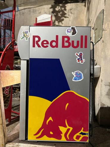 ət ucun soyuducu: Məhsul: Red Bull brendli mini soyuducu 0559105191 vatsap la elage