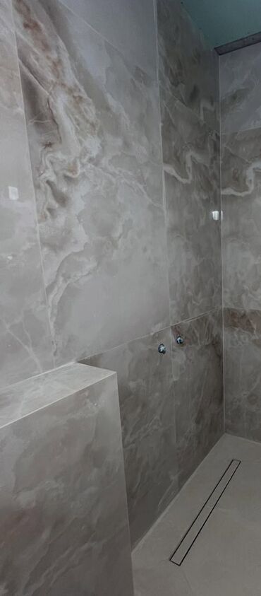 Укладка плитки: Подготовка стен для укладки, Подготовка стен для грунтовки, Резка плитки | Керамогранитая плитка, Мозаичная плитка, Стеклянная плитка | Вертикальная укладка, Диагональная укладка, Горизонтальная укладка Больше 6 лет опыта — 19