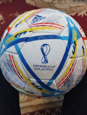детские игрушки на 2 года: Новый мячик оригинальный коженый speeds hell. FIFA world cube 2022