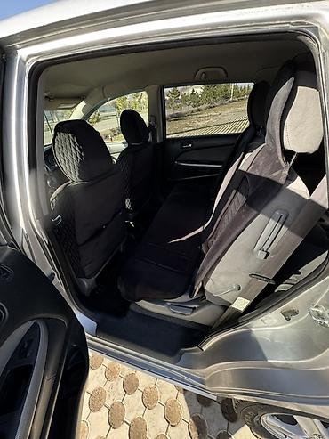 Honda: Honda Stream: 2004 г., 2 л, Автомат, Бензин, Минивэн — 9