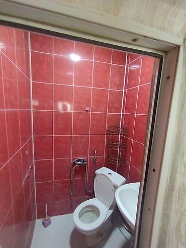 gence heyet evi alqi satqisi: 2 otaqlı, 85 kv. m, Orta təmir — 2