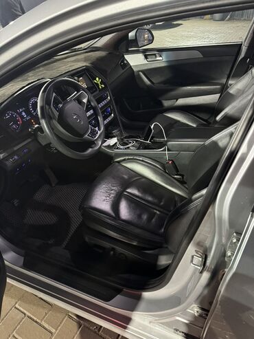 Hyundai: Hyundai Sonata: 2019 г., 2 л, Автомат, Газ, Седан — 8