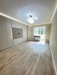 сдается квартира 6 микрорайон: 2 комнаты, 57 м², Индивидуалка, 3 этаж, Евроремонт