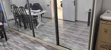 dolab ofis: Geniş güzgülü sürgülü şkaf - Ön panel: tam ölçülü güzgü panelləri — 1