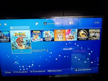 PS4 (Sony Playstation 4): PS4 cipovan 1TB 4 dzojstika na lalafo.rs — 5 PS4 (Sony Playstation 4): PS4 cipovan 1TB 4 dzojstika — 5