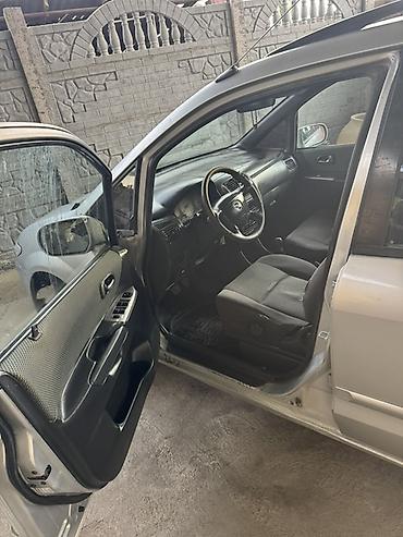 переносной кондиционер в машину: Mazda PREMACY: 2003 г., Минивэн — 7