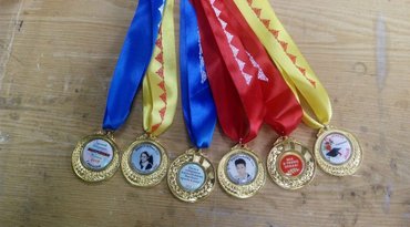 Значки, ордена и медали: Медали для спортсменов Медали, для школ и садиков медали для