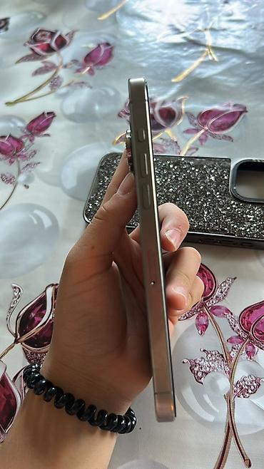 Apple iPhone: IPhone 15 Pro Max, Б/у, Серебристый, Чехол — 2