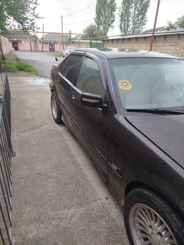Aksesuarlar və tüninq: BMW 3 series: 1.8 l | 1996 il Sedan