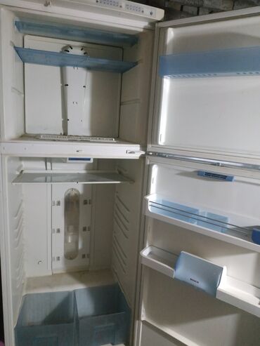 bosch: Холодильник Bosch, Б/у, Двухкамерный