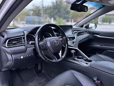 Транспорт: Toyota Camry: 2021 г., 2.5 л, Автомат, Бензин, Седан — 8